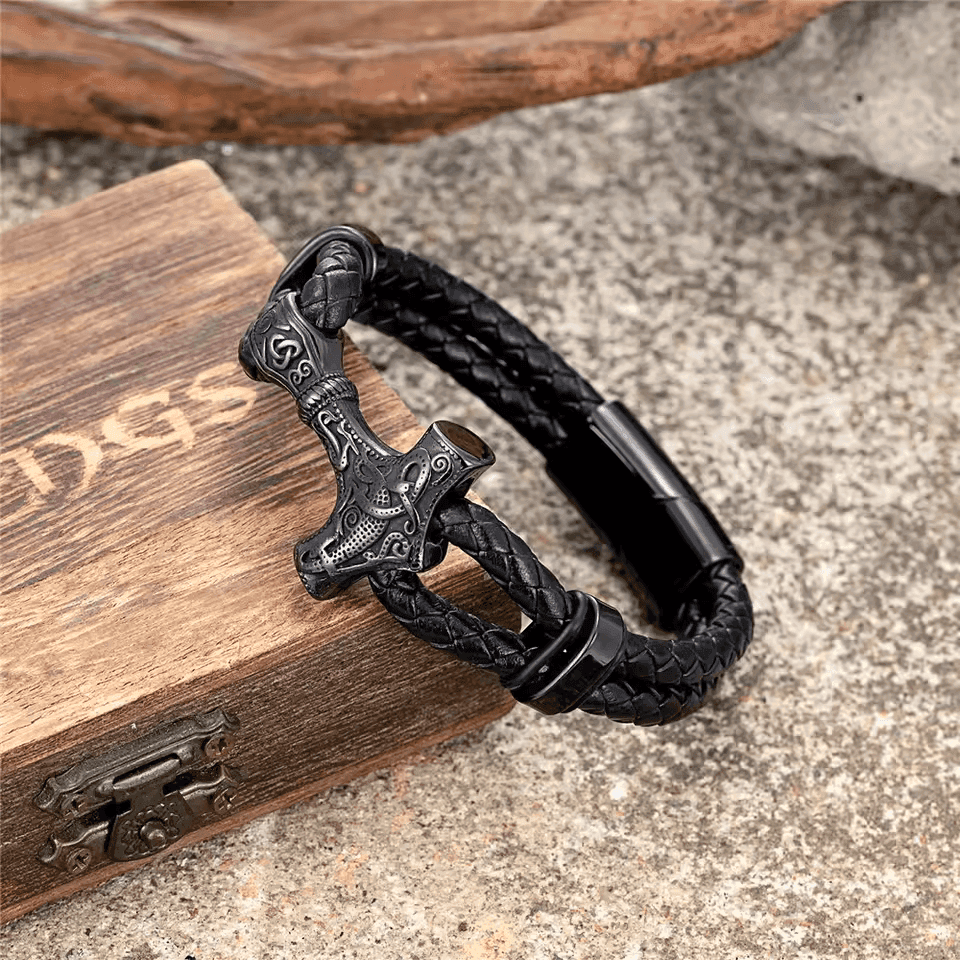 Thor's Hammer Wristband, Black